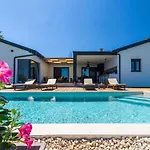 Brajde Comfortable Vila Barban