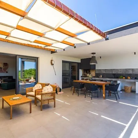 Brajde Comfortable *